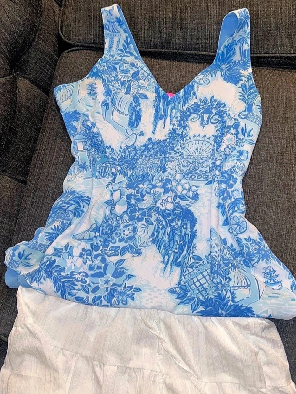 Lilly Pulitzer Floral Tank Top in Blue & White Size Medium